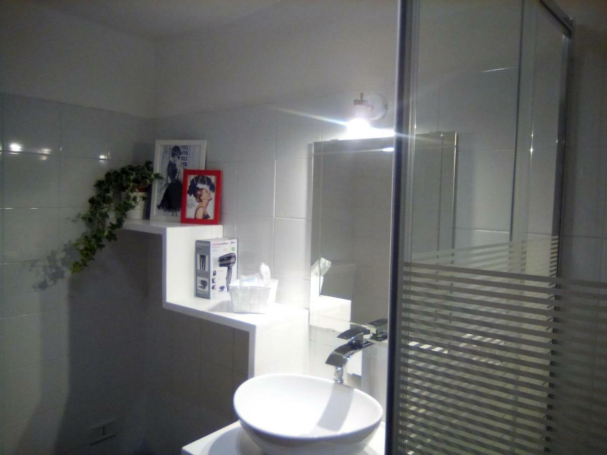 נאפולי Anna Home In Chiaia מראה חיצוני תמונה